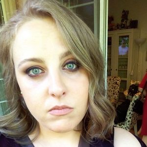 Meet your Posher, Bettina